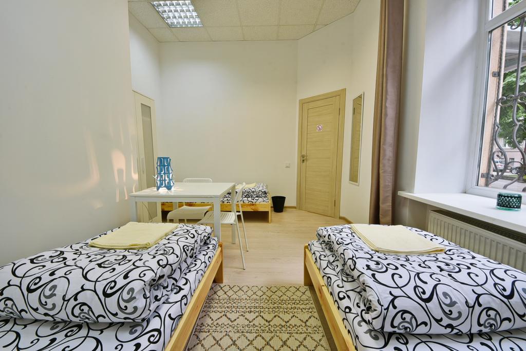 Laisves Avenue Hostel "Easy Kaunas" المظهر الخارجي الصورة