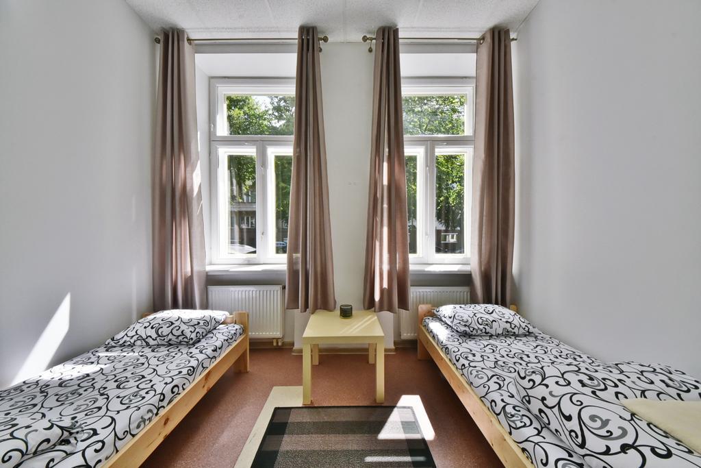 Laisves Avenue Hostel "Easy Kaunas" المظهر الخارجي الصورة