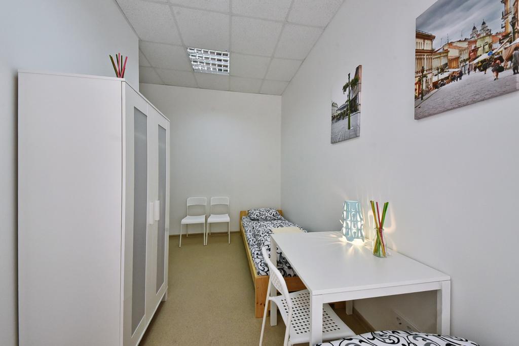 Laisves Avenue Hostel "Easy Kaunas" المظهر الخارجي الصورة