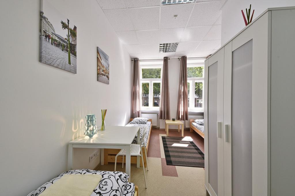 Laisves Avenue Hostel "Easy Kaunas" المظهر الخارجي الصورة