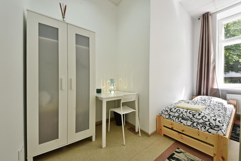 Laisves Avenue Hostel "Easy Kaunas" المظهر الخارجي الصورة